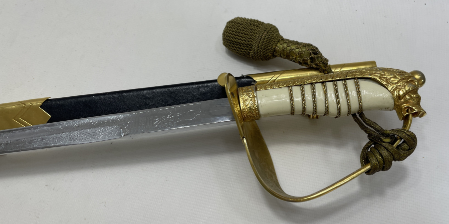 ASLAN BAŞLI ANTİKA DENİZCİ SUBAY KILICI