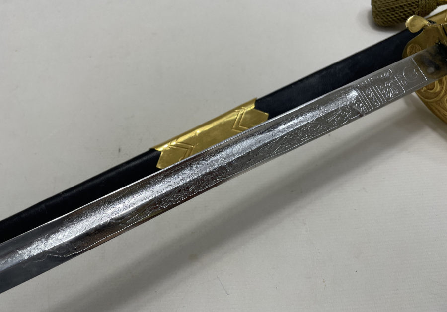 ASLAN BAŞLI ANTİKA DENİZCİ SUBAY KILICI