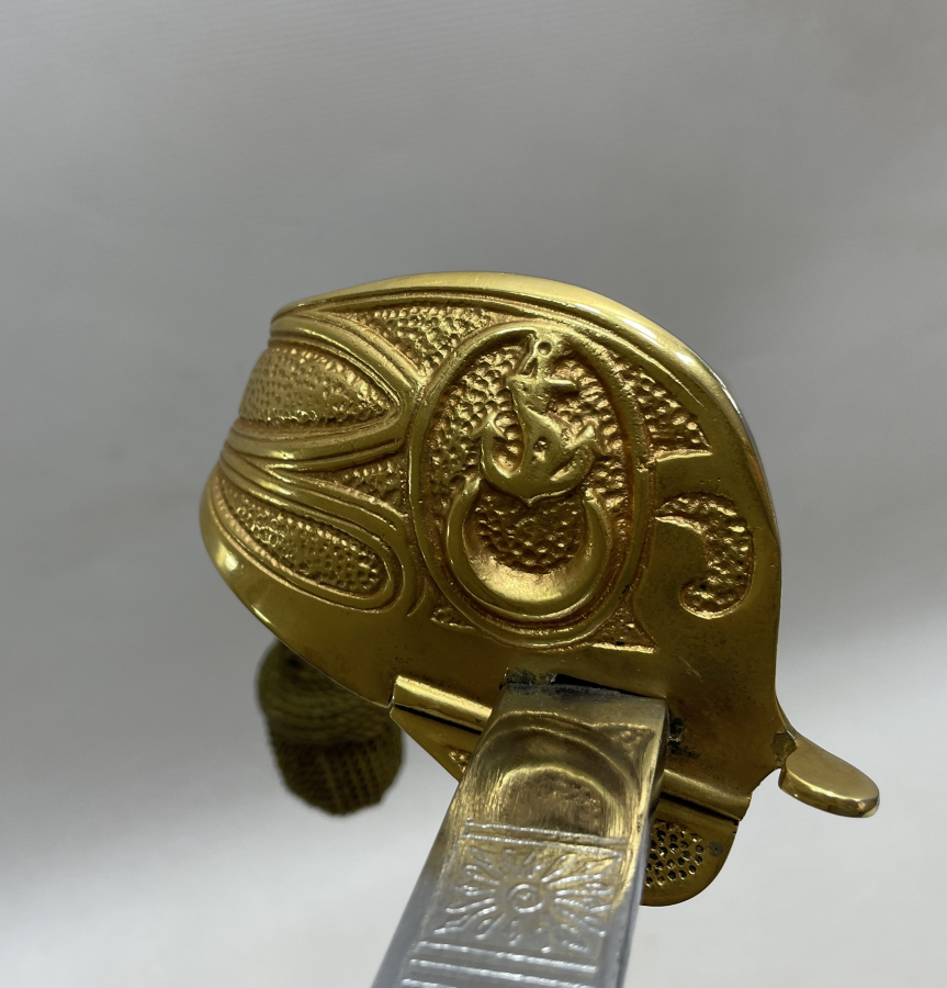 ASLAN BAŞLI ANTİKA DENİZCİ SUBAY KILICI