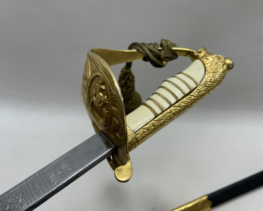 ASLAN BAŞLI ANTİKA DENİZCİ SUBAY KILICI