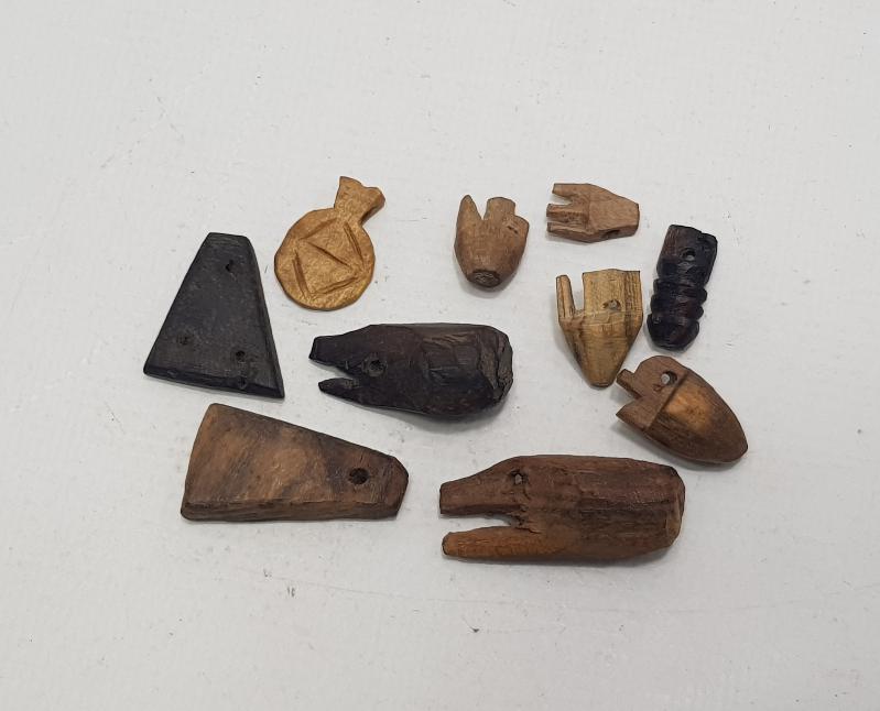 10 ADET ANTİKA AHŞAP TILSIM NAZARLIK 