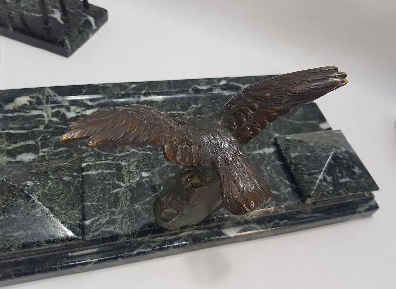 BRONZ KARTAL HEYKELLİ MERMER HOKKA TAKIMI