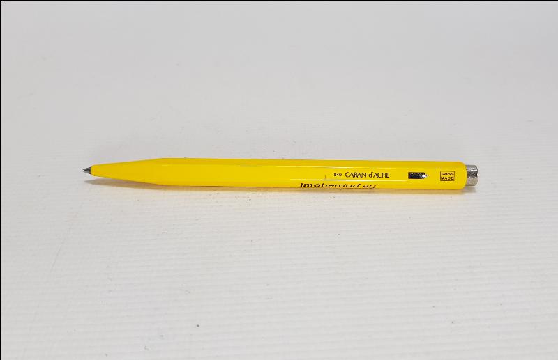 CARAN d'ACHE TÜKENMEZ KALEM 