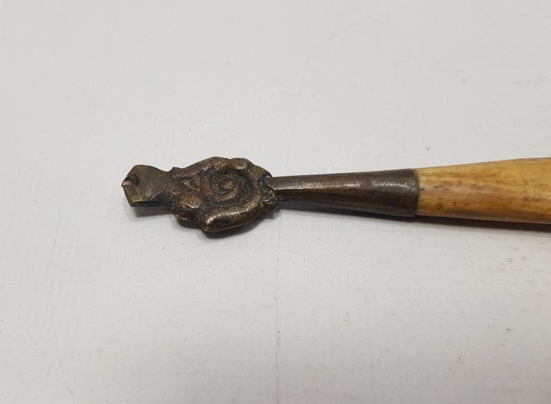 OSMANLI DÖNEMİ KEMİK SAPLI CAM ELMASI 