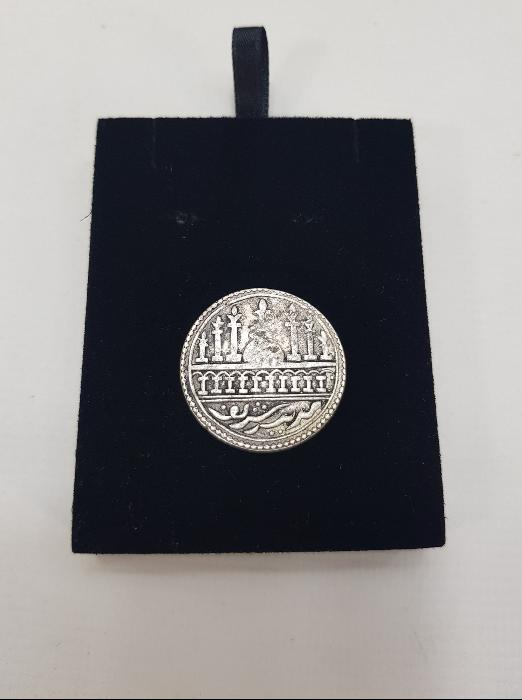 OSMANLI DÖNEMİ, ÜZERİNDE MEDİNE-İ ŞERİF, DÖRT HALİFE VE KELİME-İ TEVHİD YAZILI GÜMÜŞ JETON 
