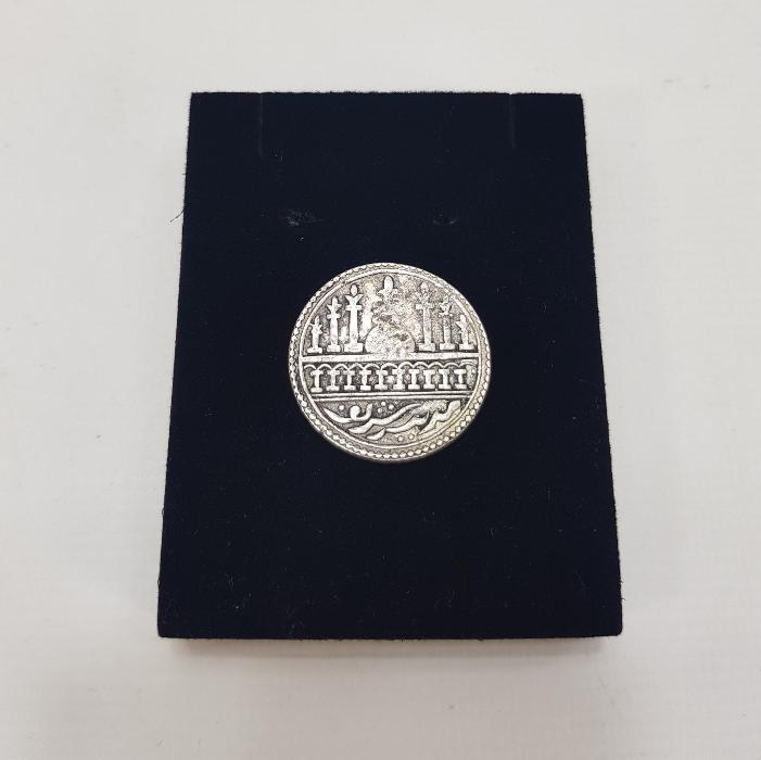 OSMANLI DÖNEMİ, ÜZERİNDE MEDİNE-İ ŞERİF, DÖRT HALİFE VE KELİME-İ TEVHİD YAZILI GÜMÜŞ JETON 