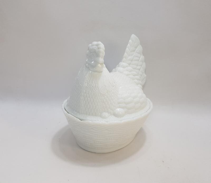 YUMURTLAYAN TAVUK TEMALI BÜYÜK BOY OPAL ŞEKERLİK 