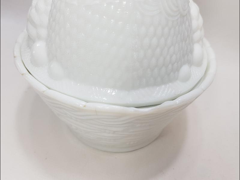 YUMURTLAYAN TAVUK TEMALI BÜYÜK BOY OPAL ŞEKERLİK 