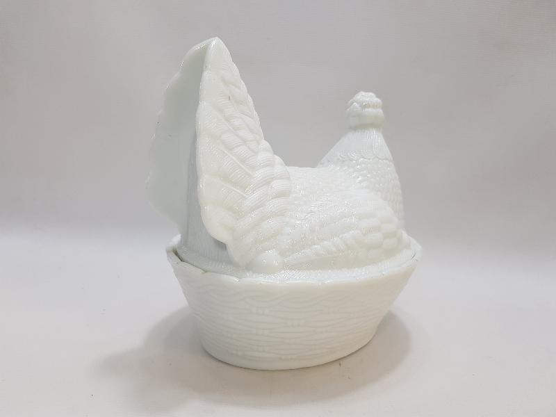 YUMURTLAYAN TAVUK TEMALI BÜYÜK BOY OPAL ŞEKERLİK 