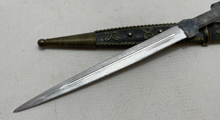 ÇERKES KAMASI FORMUNDA ZARF AÇACAĞI