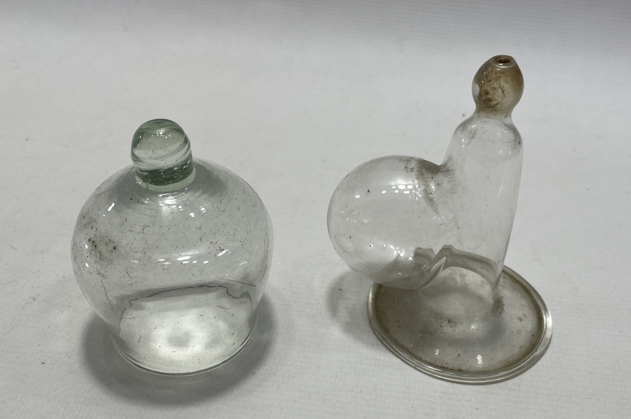 NADİR FORMDA 2 ADET HACAMAT KUPASI