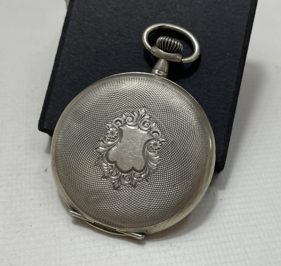 NADİR FORMDA  AVCI KASA GÜMÜŞ CEP SAATİ