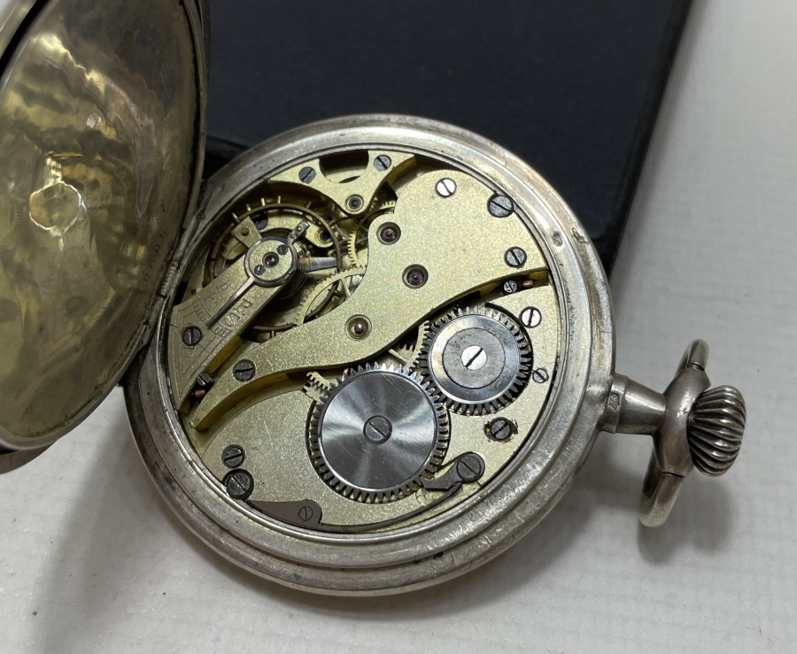 NADİR FORMDA  AVCI KASA GÜMÜŞ CEP SAATİ