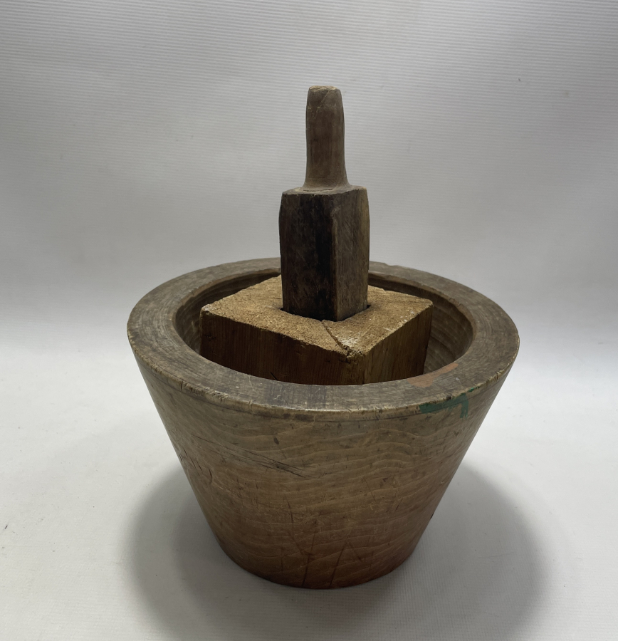 OSMANLI DÖNEMİ AHŞAP FES KALIBI