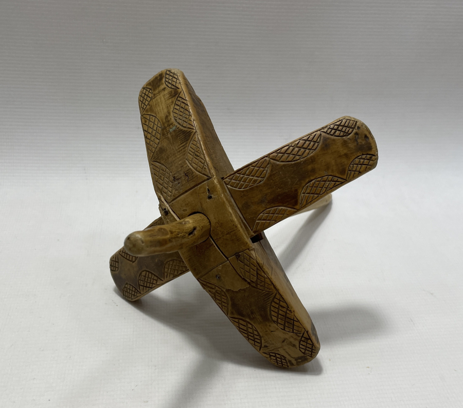 OSMANLI DÖNEMİ İŞLEMELİ AHŞAP KİRMAN