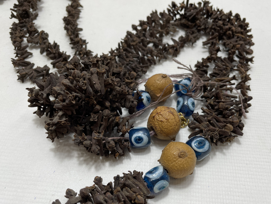 OSMANLI DÖNEMİ KARANFİLLİ GELİN NAZARLIĞI