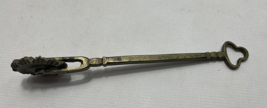 OSMANLI DÖNEMİ NADİR FORMDA HAMUR KESME ALETİ