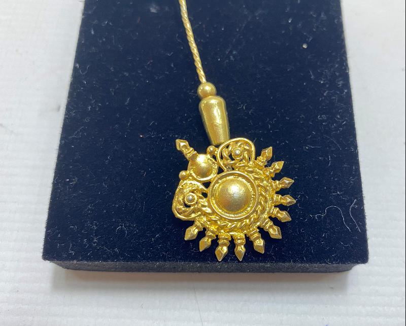 ALTIN VERMEYLİ GÜMÜŞ İĞNELİ BROŞ 