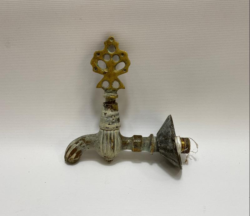 ANTİKA PİRİNÇ MUSLUK