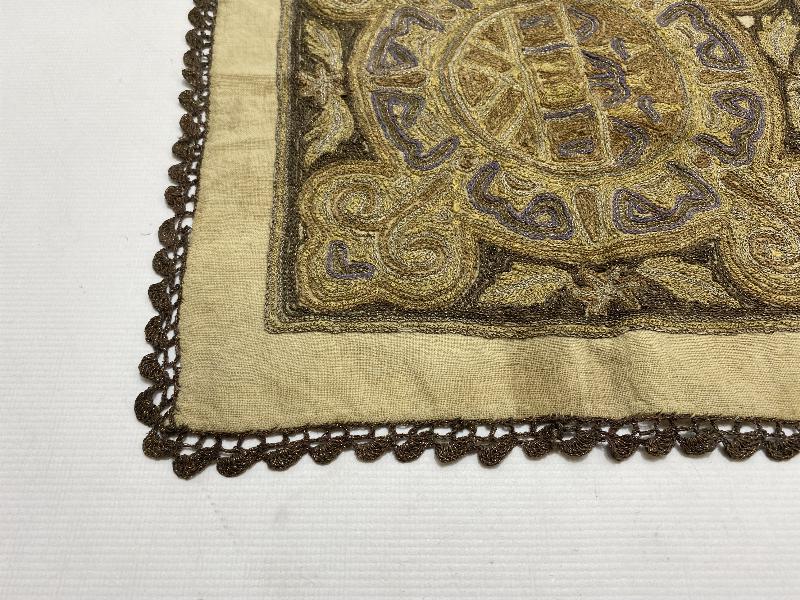 OSMANLI DÖNEMİ AYASOFYA CAMİİ RESİMLİ SUZENİ ÖRTÜ 