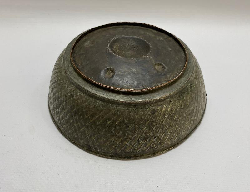 OSMANLI DÖNEMİ FARKLI FORMDA BÜYÜK BOY BAKIR KASE 