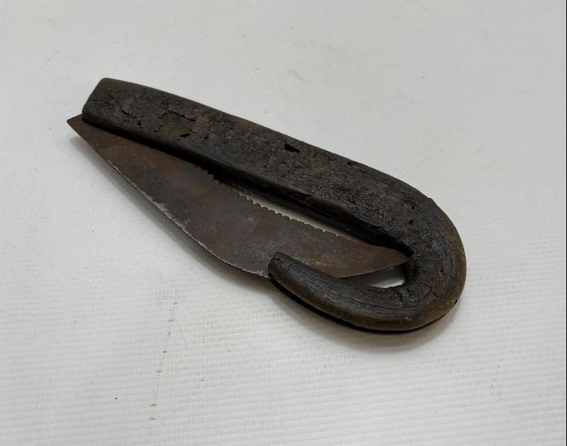 OSMANLI DÖNEMİ FARKLI FORMDA BAĞ BIÇAĞI