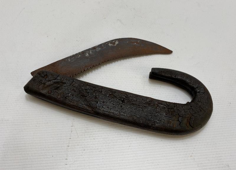 OSMANLI DÖNEMİ FARKLI FORMDA BAĞ BIÇAĞI