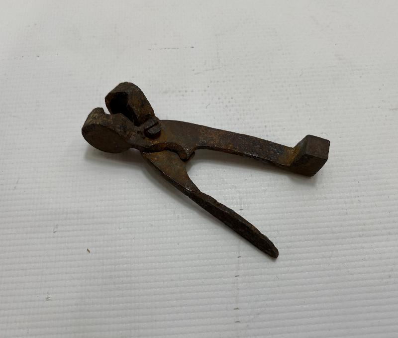 OSMANLI DÖNEMİ NADİR FORMDA KURŞUN KALIBI 