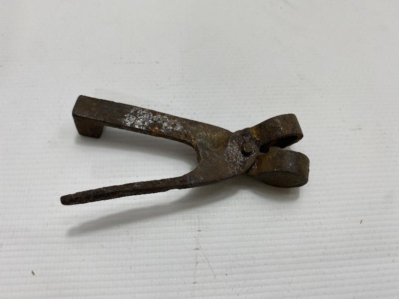 OSMANLI DÖNEMİ NADİR FORMDA KURŞUN KALIBI 