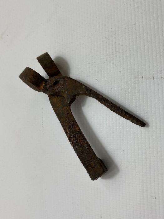 OSMANLI DÖNEMİ NADİR FORMDA KURŞUN KALIBI 