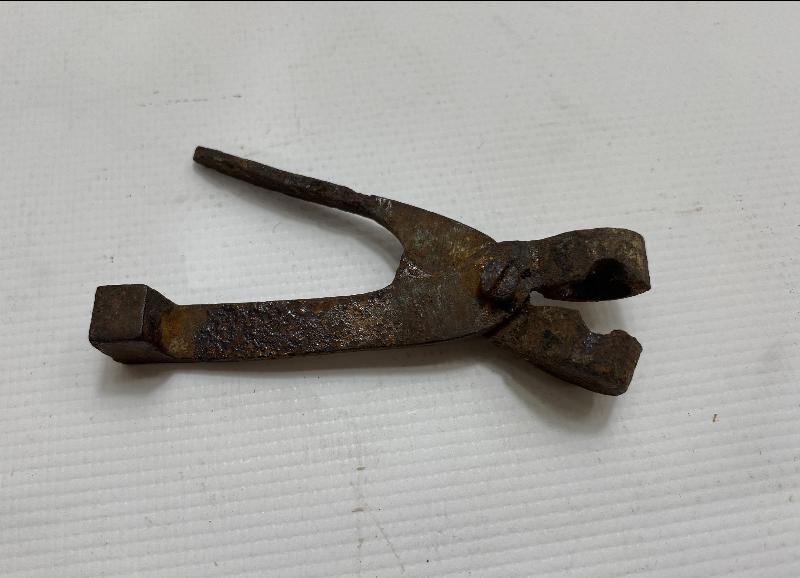 OSMANLI DÖNEMİ NADİR FORMDA KURŞUN KALIBI 