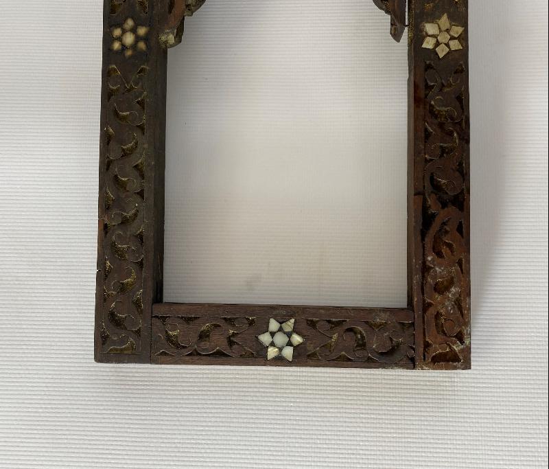 OSMANLI DÖNEMİ SEDEF KAKMALI AHŞAP İKONA ÇERÇEVESİ