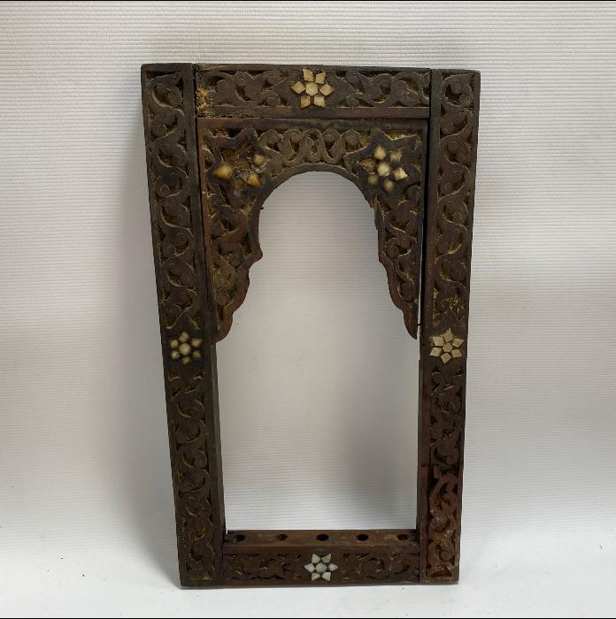 OSMANLI DÖNEMİ SEDEF KAKMALI AHŞAP İKONA ÇERÇEVESİ