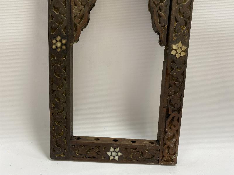 OSMANLI DÖNEMİ SEDEF KAKMALI AHŞAP İKONA ÇERÇEVESİ