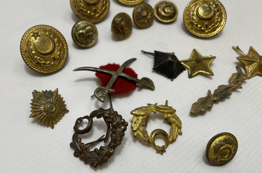 ANTİKA SUBAY BRÖVE ROZET VE KOKART LOTU