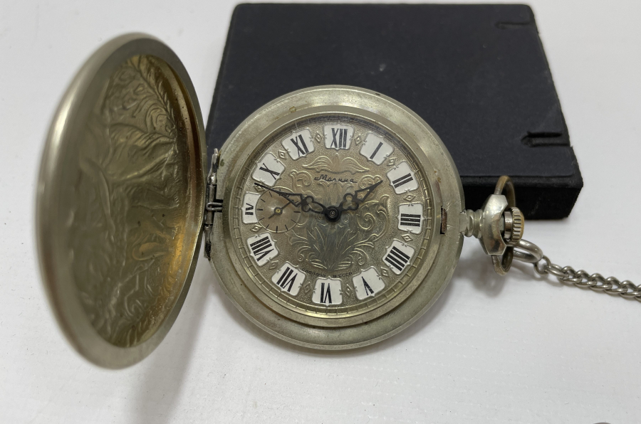 KAPAKLARI KABARTMA İŞÇİLİKLİ AVCI KASA ANTİKA KURMALI CEP SAATİ