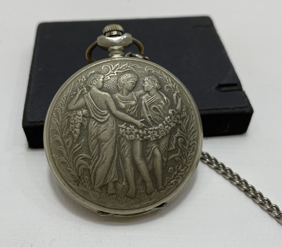 KAPAKLARI KABARTMA İŞÇİLİKLİ AVCI KASA ANTİKA KURMALI CEP SAATİ