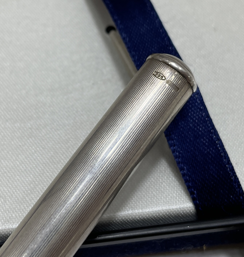 MARLEN MARKA ORJİNAL KUTUSUNDA GÜMÜŞ DOLMA KALEM