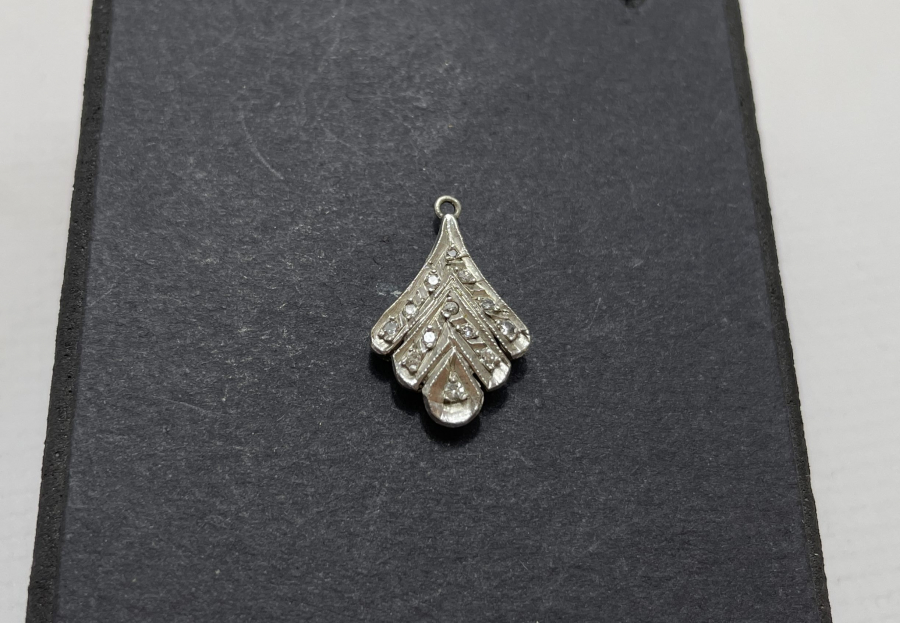 PIRLANTA TAŞLI ANTİKA KOLYE