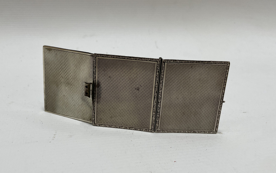 ÜZERİ AZNAVUR İŞÇİLİKLİ 1900 BAŞLARI FRANSIZ 3 LÜ FOTOĞRAFLIK