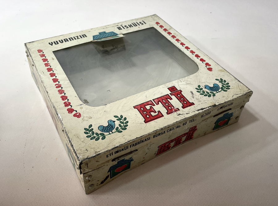 ANTİKA METAL ETİ MARKA BİSKÜVİ KUTUSU KAPAĞI