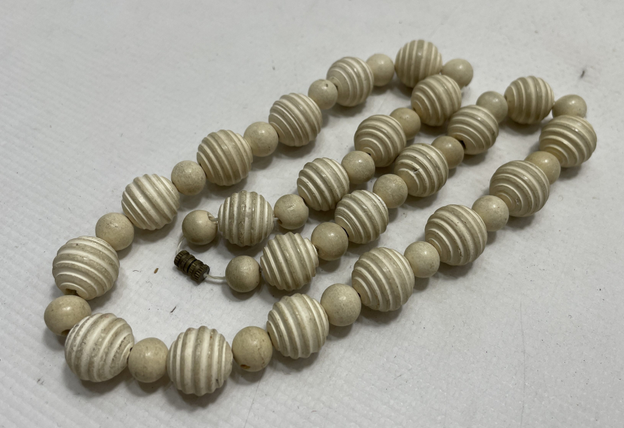 LÜLE TAŞINDAN MAMUL ANTİKA GERDANLIK