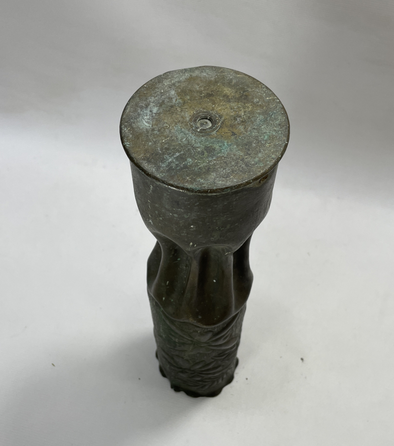 OSMANLI DÖNEMİ TOP MERMİSİNDEN MAMUL ÜZERİ RUMCA YAZILI TOP MERMİSİNDEN MAMUL SANAT ESERİ