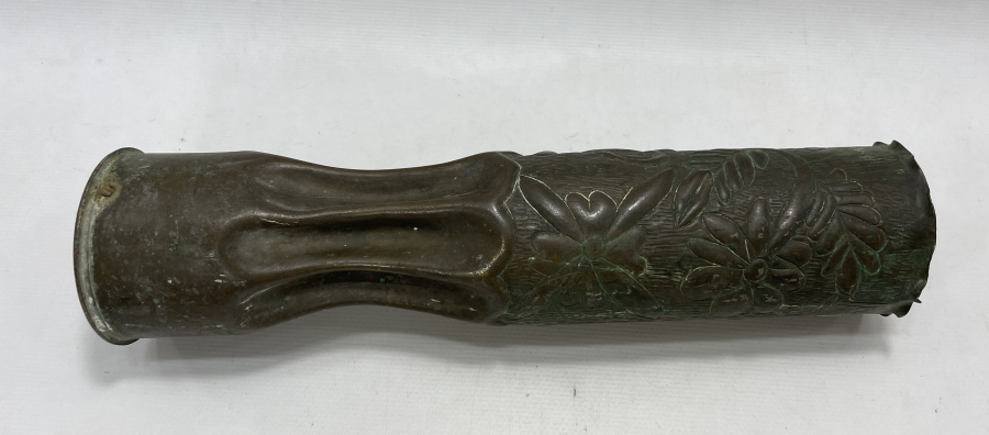 OSMANLI DÖNEMİ TOP MERMİSİNDEN MAMUL ÜZERİ RUMCA YAZILI TOP MERMİSİNDEN MAMUL SANAT ESERİ