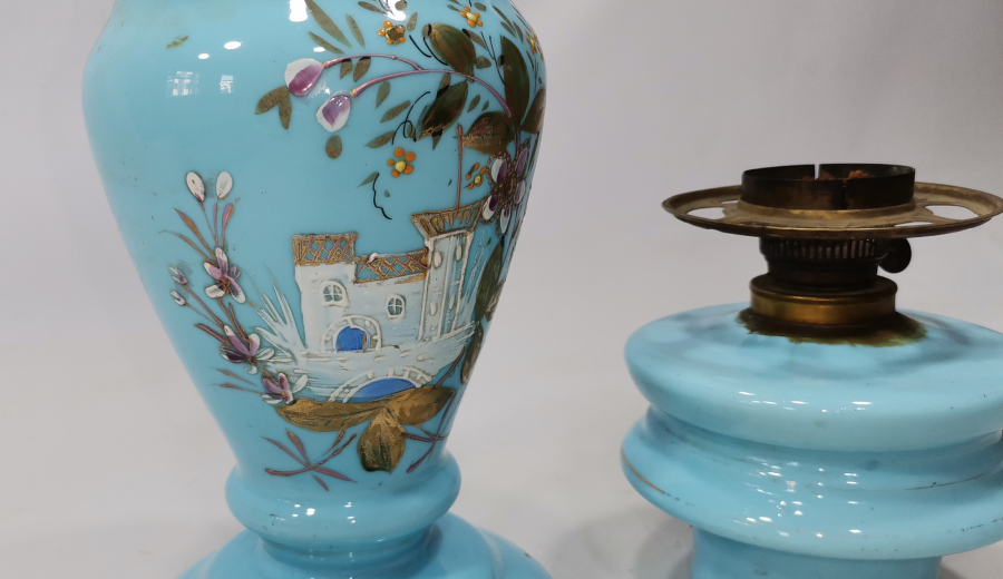 ÜZERİ DOLMABAHÇE SARAYI GÖRSELLİ EL BOYAMA OSMANLI DÖNEMİ  GAZ LAMBASI