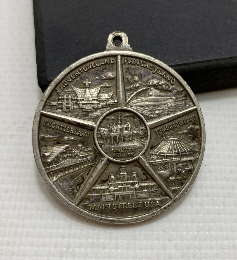 WALT DİSNEY ANAHTARLIK