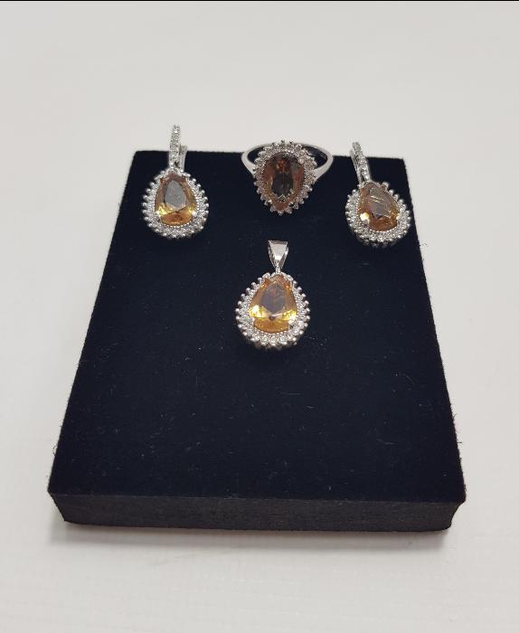 ZULTANİT TAŞLI GÜMÜŞ TAKI SETİ 