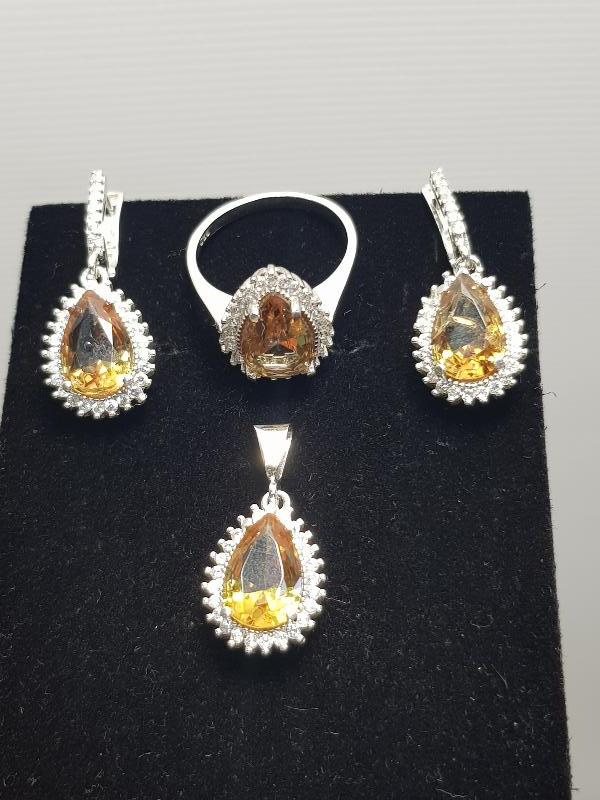 ZULTANİT TAŞLI GÜMÜŞ TAKI SETİ 