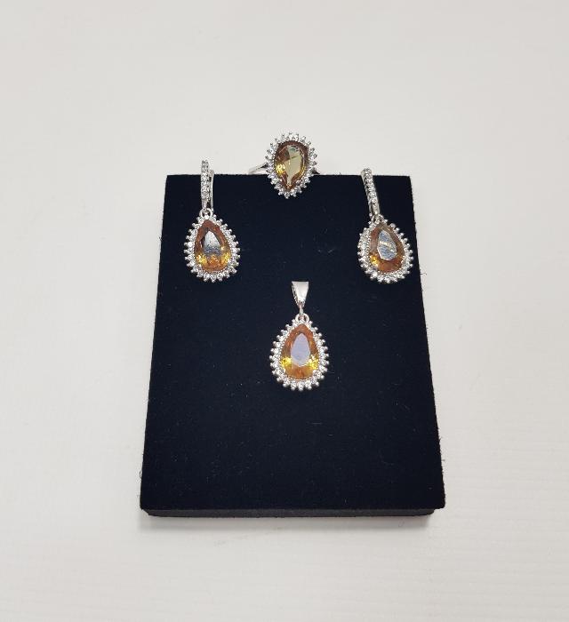 ZULTANİT TAŞLI GÜMÜŞ TAKI SETİ 