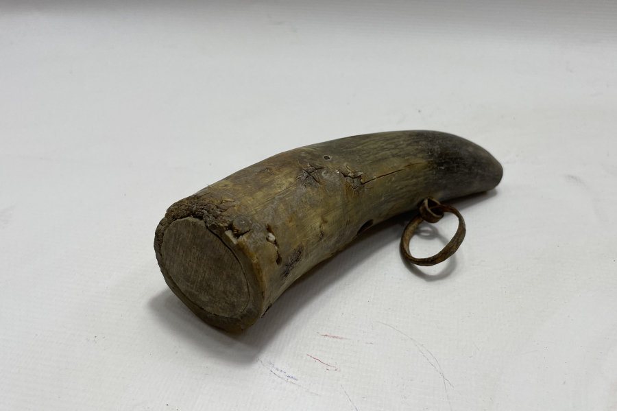 OSMANLI DÖNEMİ BOYNUZ BARUTLUK